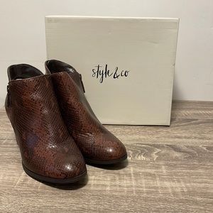 STYLE & CO MASRINAAP BROWN SNAKE TOE ANKLE BOOTS WOMEN SIZE 7 M